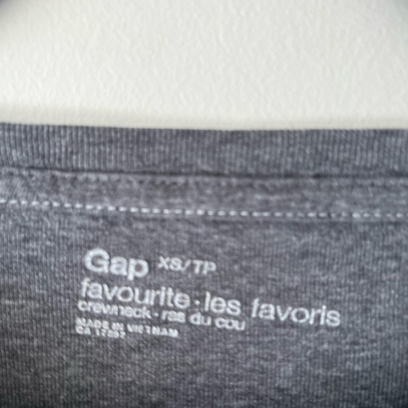 GAP Crewneck Gray Long-sleeve Basic Top - Picture 2 of 6